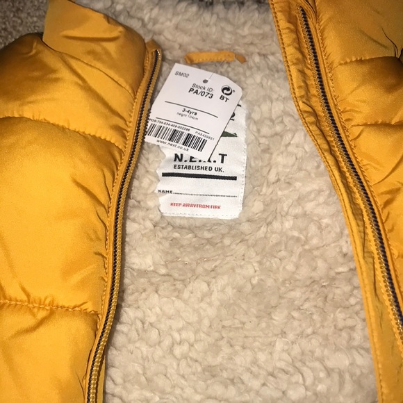 Small - Picture 3 of 3